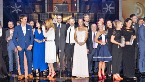 201807-Jasmin-Tabatabai-wearing-Nobahar-Design-Milan-during-Radio-prize3
