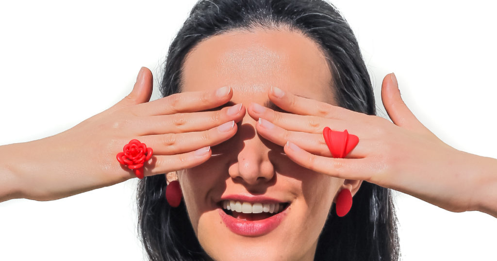 Lightweight architectural rings worn on hand