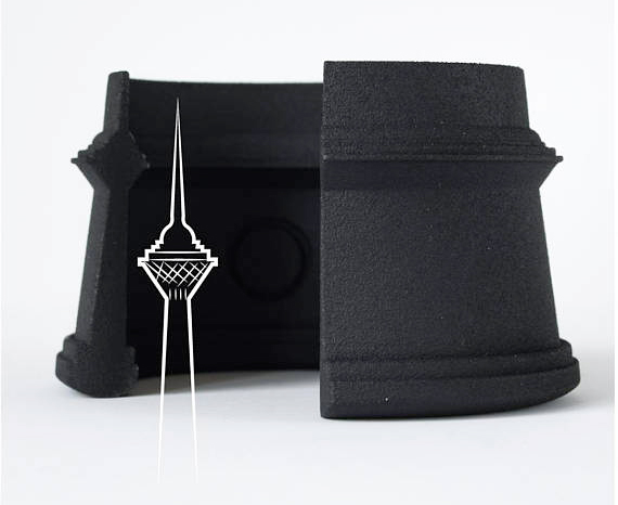 3D printed jewelry design showing precise curve and clean edge.